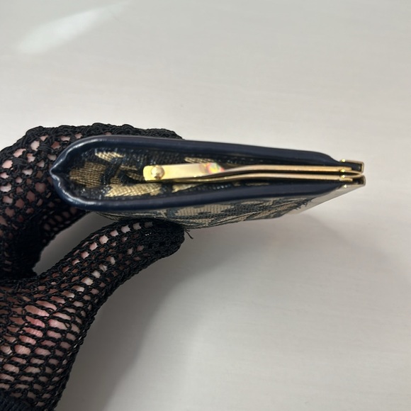 Dior Vintage Kisslock Coinpurse - Picture 8 of 15